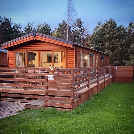 Hazel Oaks, Beautiful Lodge With Hot Tub - Sleeps 6 - Felmoor Park Морпет Екстериор снимка