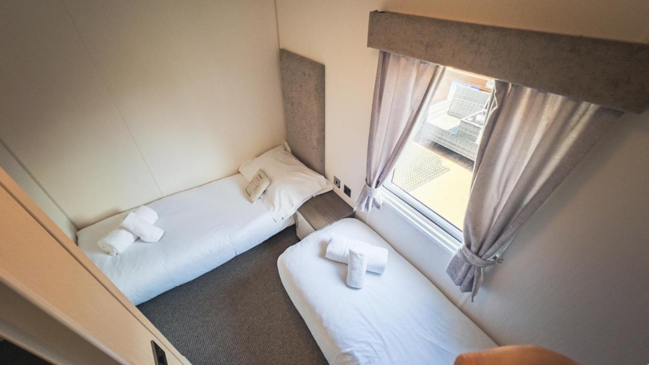 Hazel Oaks, Beautiful Lodge With Hot Tub - Sleeps 6 - Felmoor Park Морпет Екстериор снимка