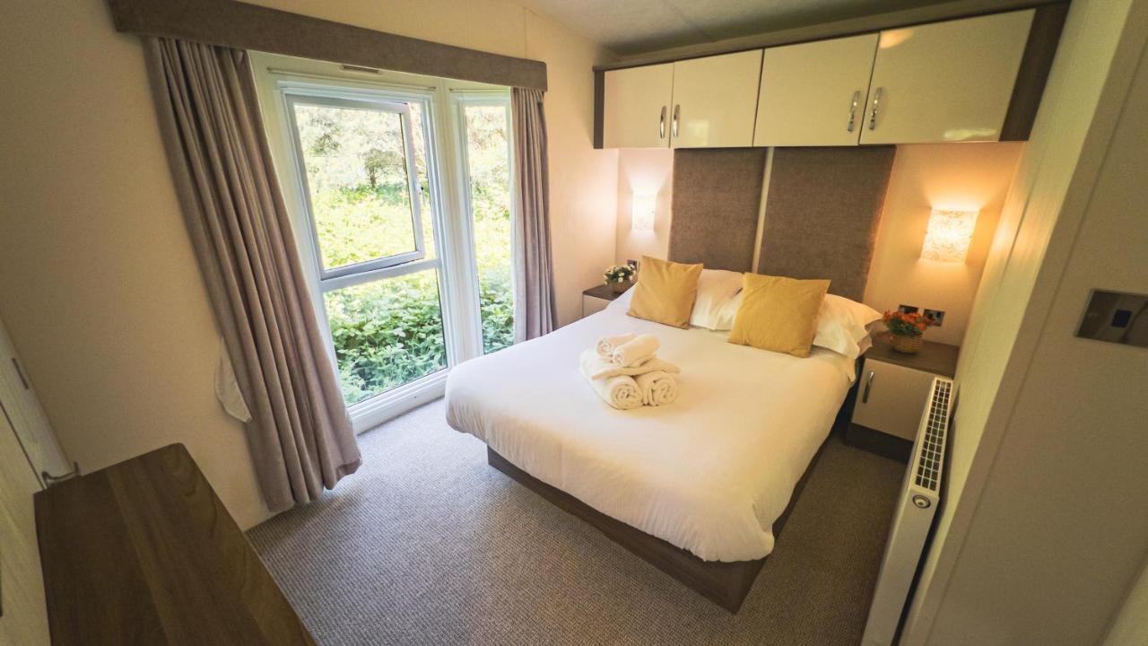Hazel Oaks, Beautiful Lodge With Hot Tub - Sleeps 6 - Felmoor Park Морпет Екстериор снимка