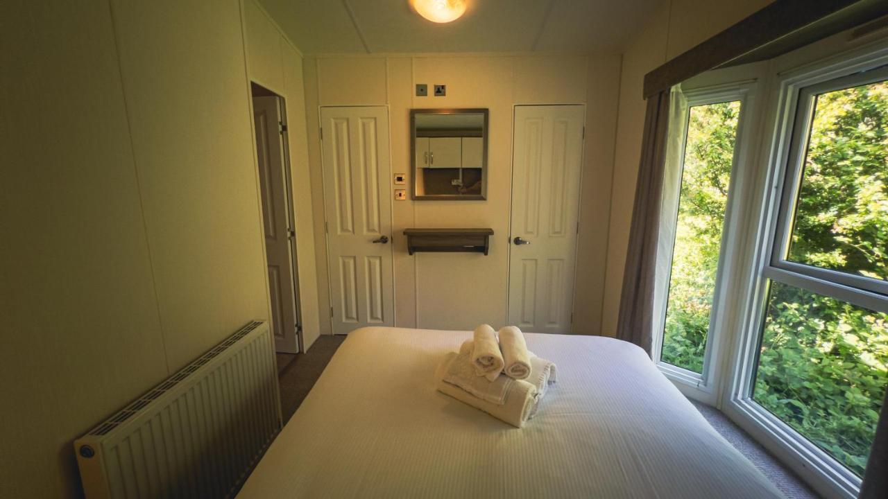 Hazel Oaks, Beautiful Lodge With Hot Tub - Sleeps 6 - Felmoor Park Морпет Екстериор снимка